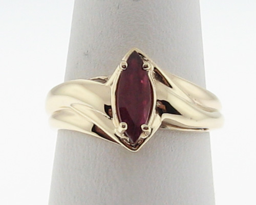 Estate Natural Marquise Ruby Solid 10k Yellow Gold Ring Size 8  